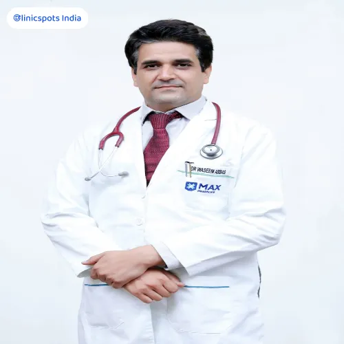 dr. waseem abbas medical oncologist shalimar bagh